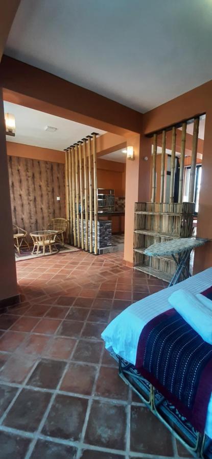 Looniva Guest House Lalitpur Eksteriør bilde